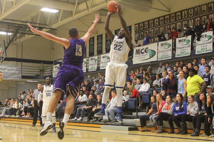 Bees suffer first loss, 76-74 to Olivet Nazarene