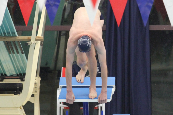 Bees finish second and third at Luther Invitational