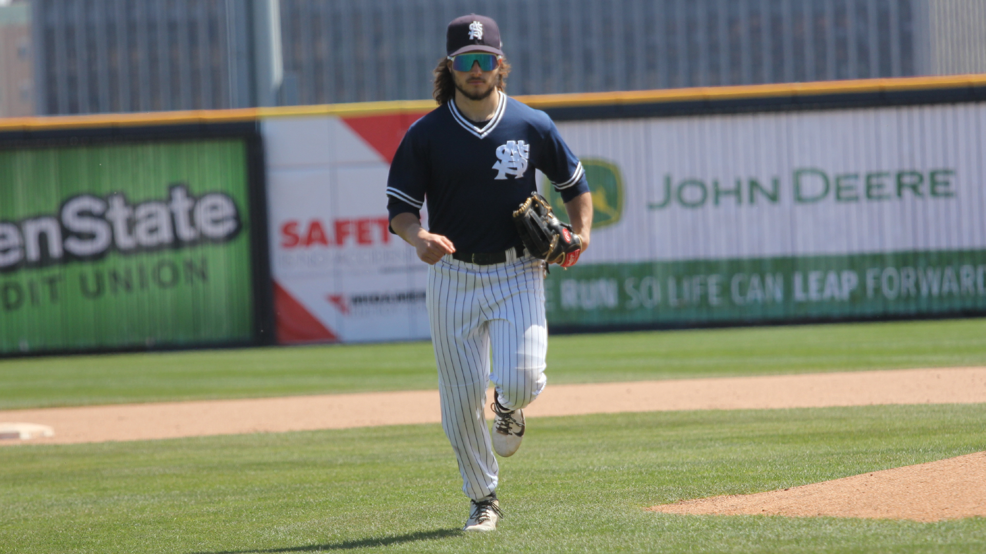Bees battle for second seed; earn split with Saints