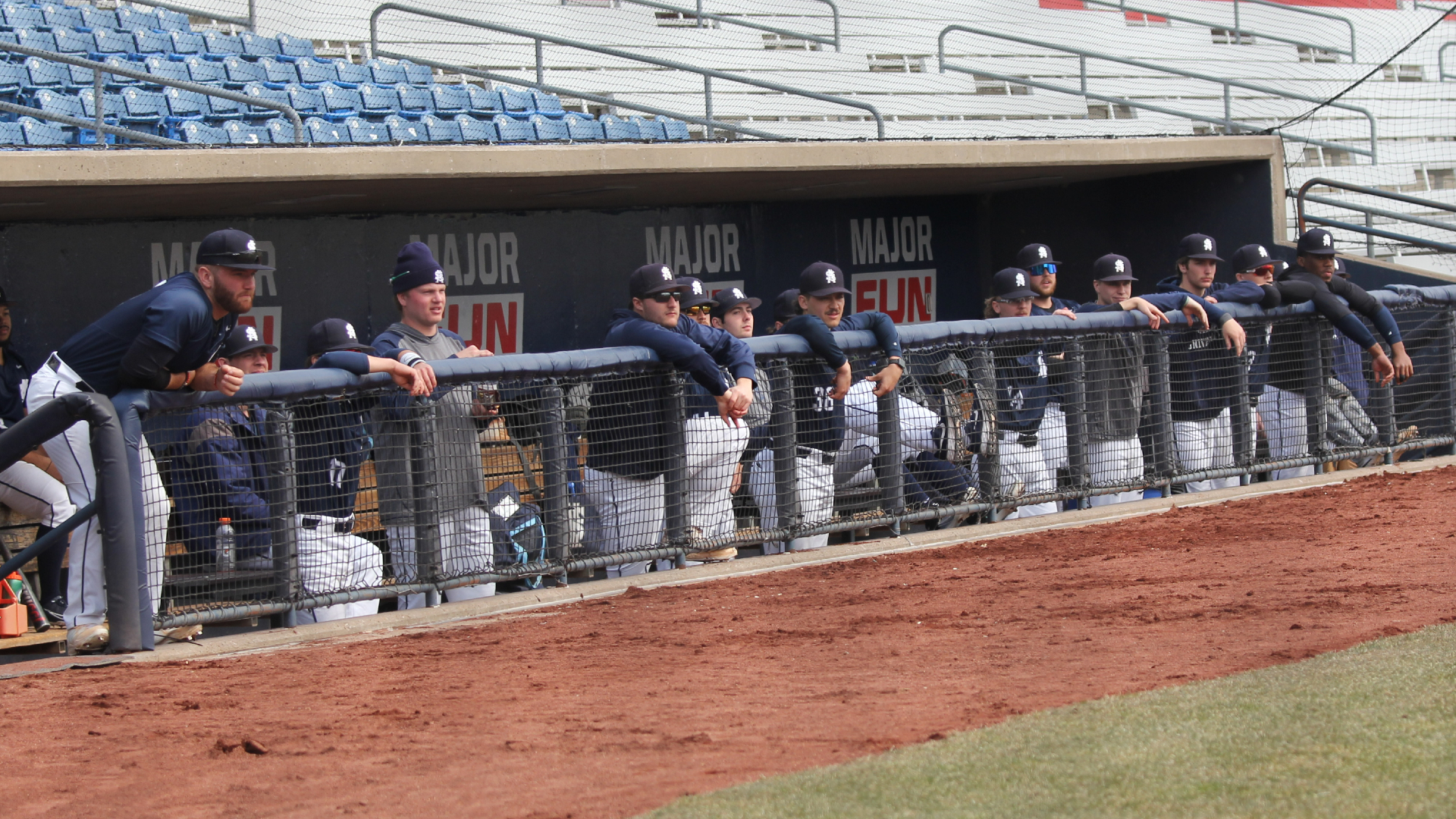 Seven-run sixth lifts SAU past SXU