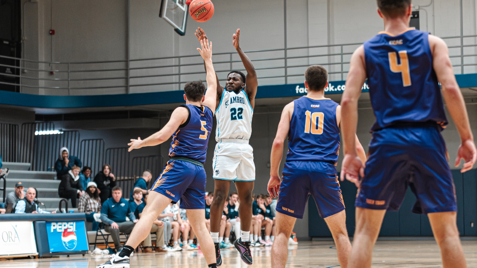 Late 3-pointer sinks St. Ambrose
