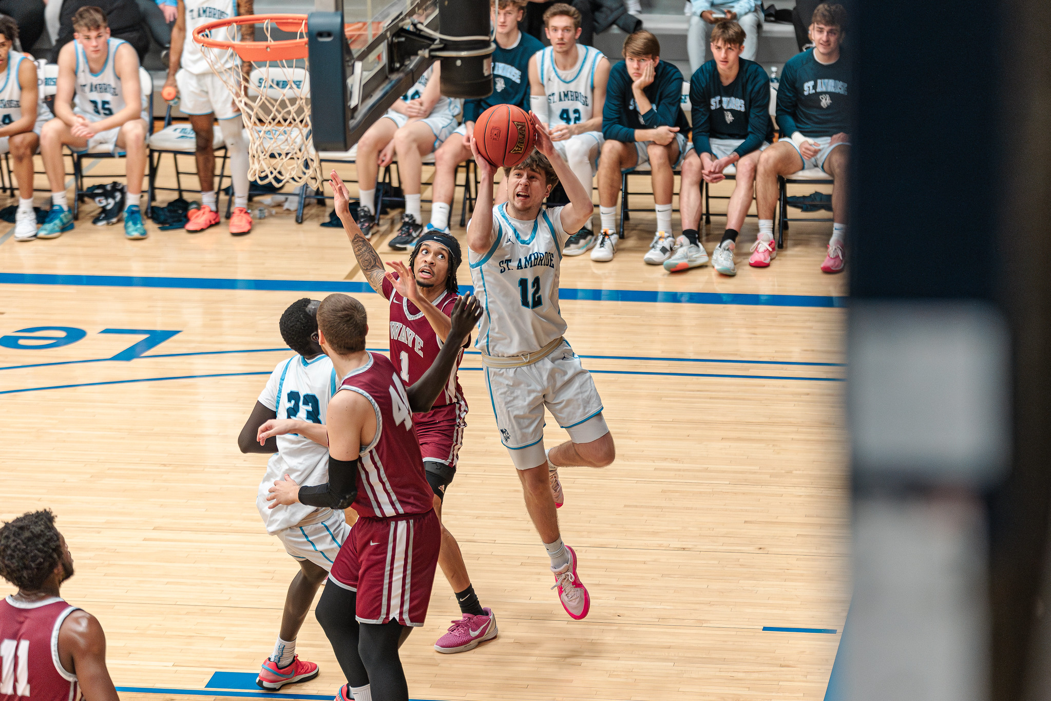 Bees get to 2-0 with 76-51 win over Moody Bible
