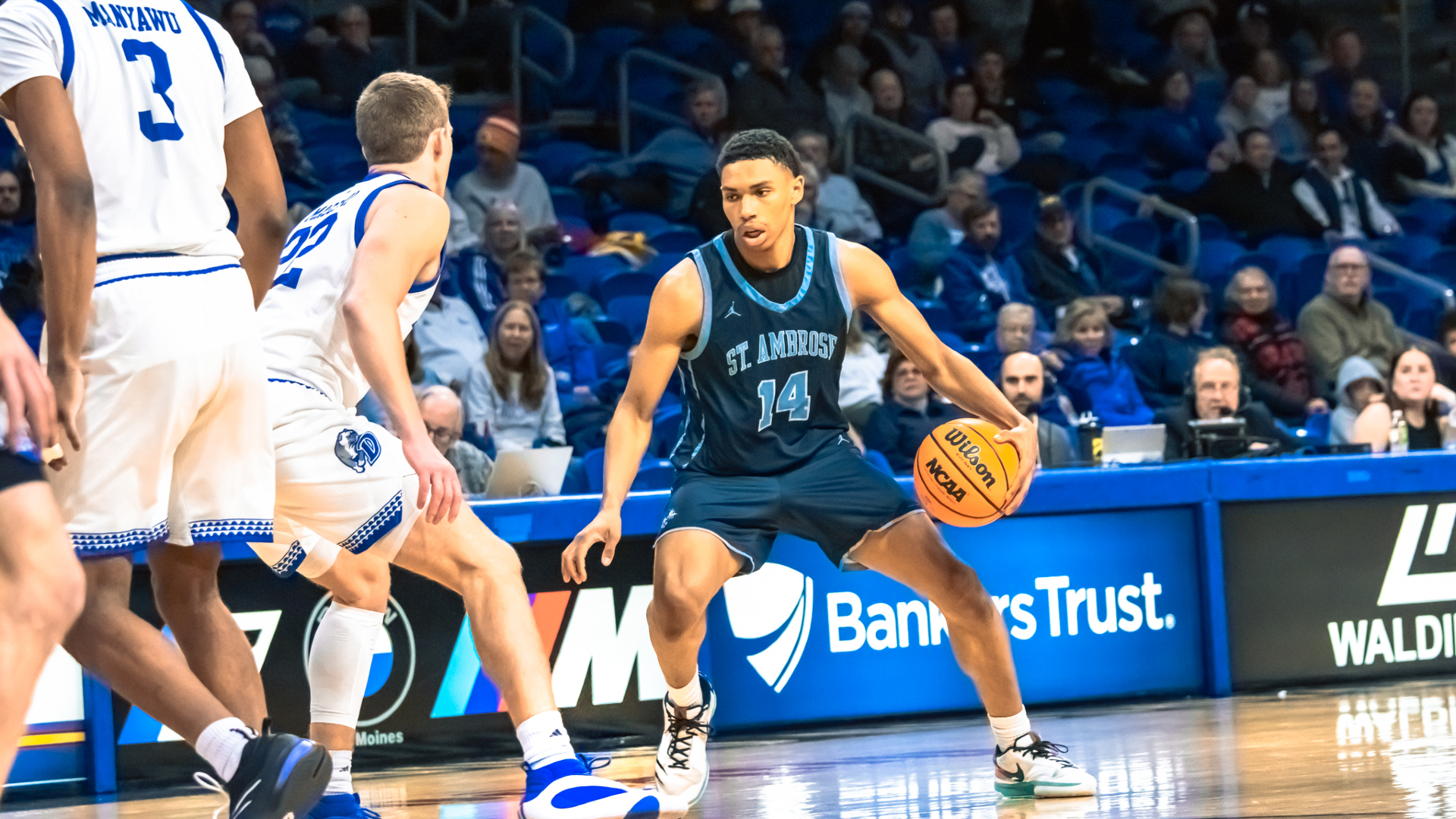 Six score in double figures as Bees take down Eagles