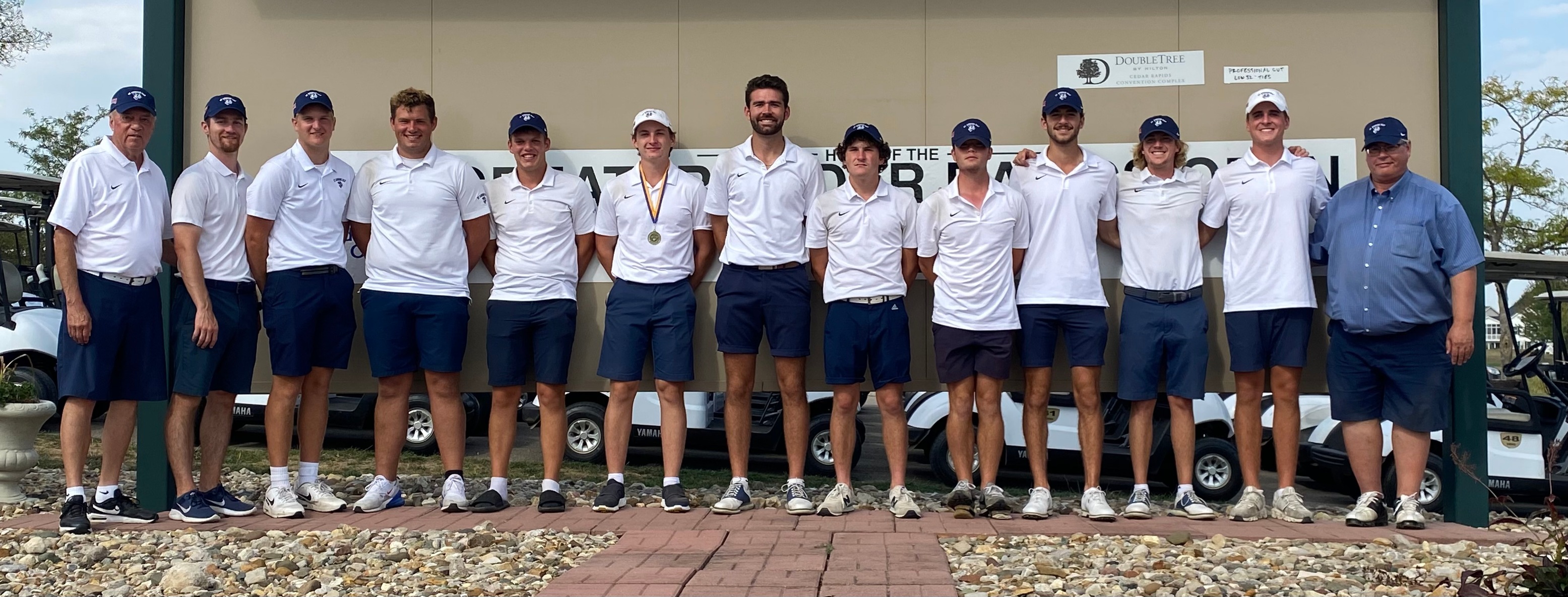 Stoetzel earns medalist honors at Mount Mercy Fall Invitational