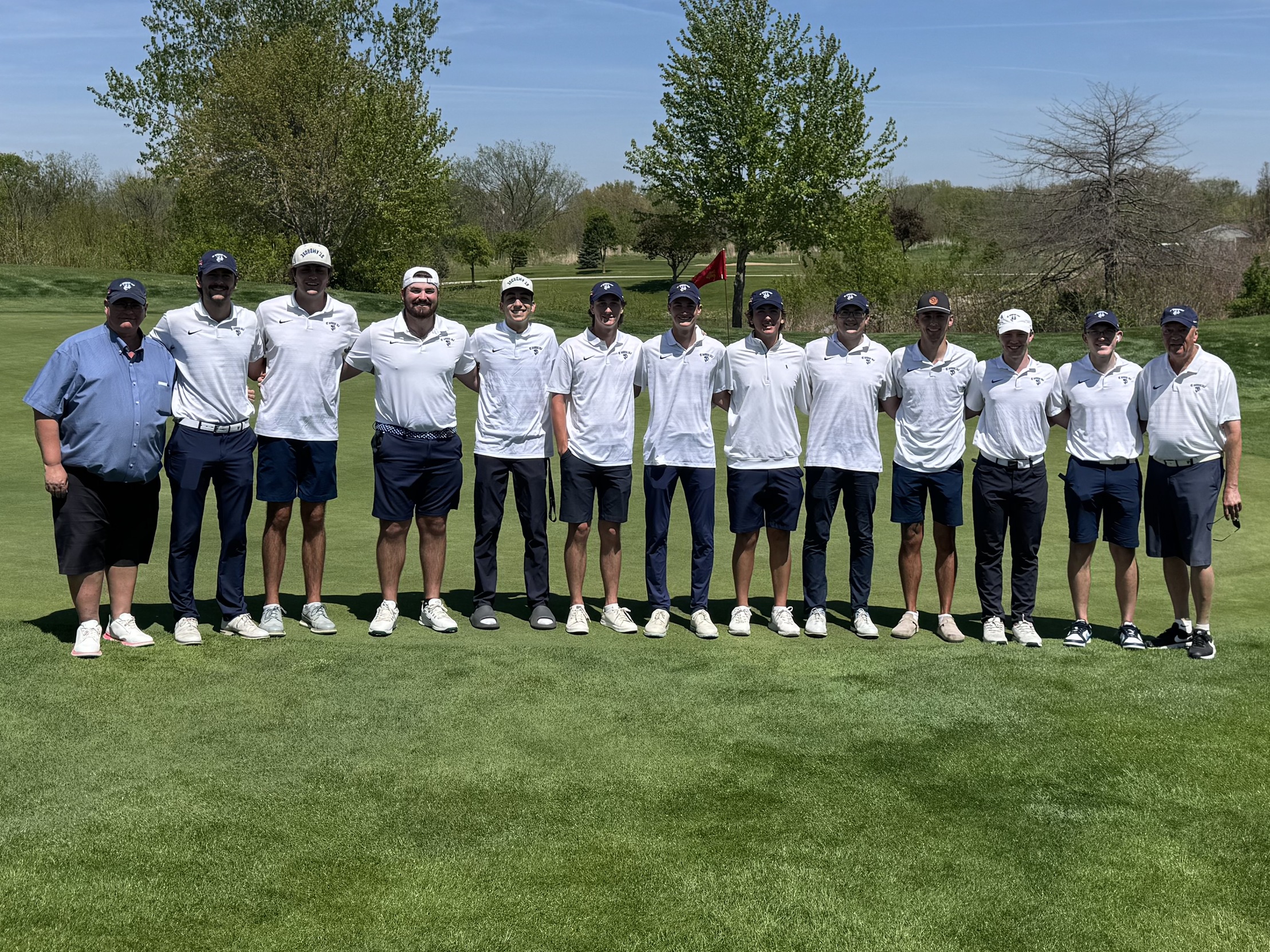 Renz finishes third at Viking Invitational