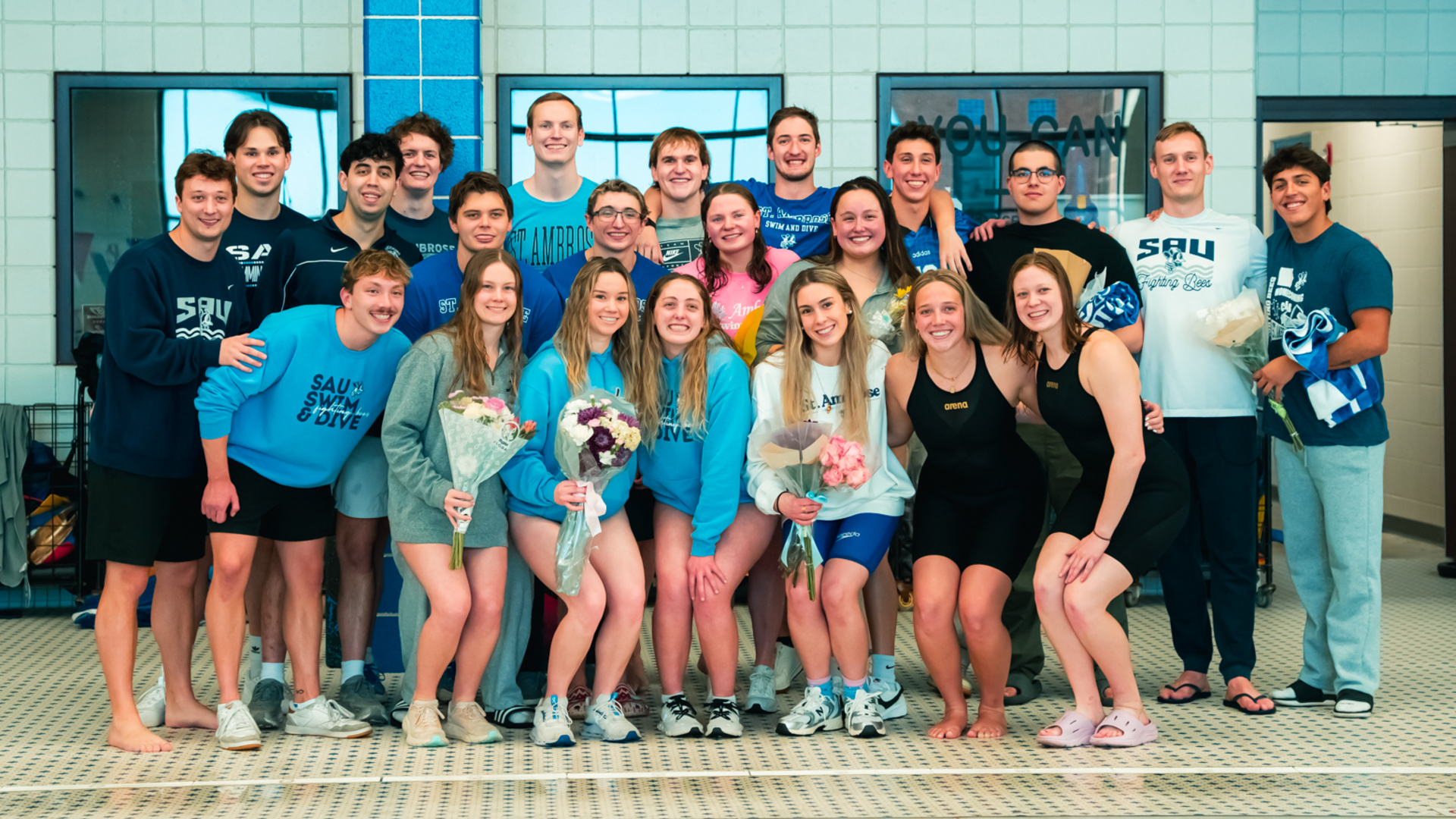 Bees recognize seniors at home finale