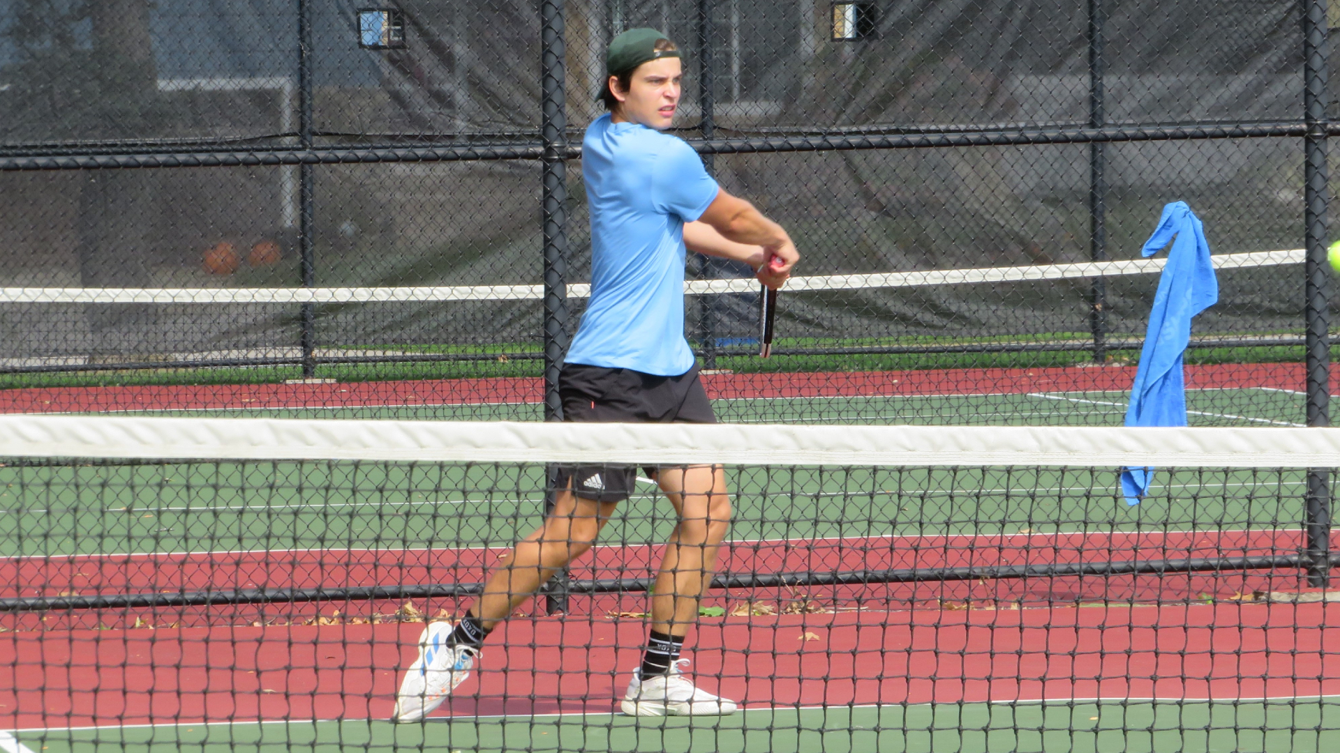Bees close fall with 5-2 win over Buena Vista