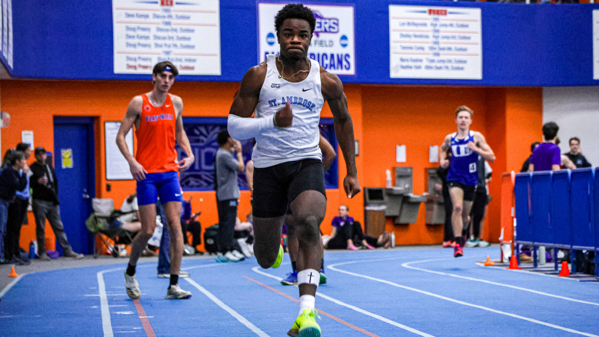 Bees race at UW-Platteville as final meet before Conference