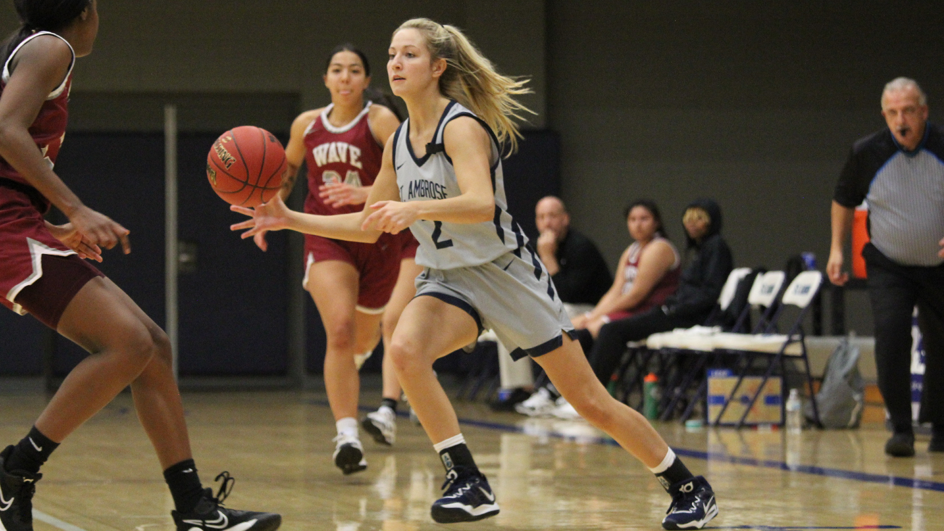 Bees waste little time in running past Crimson Wave