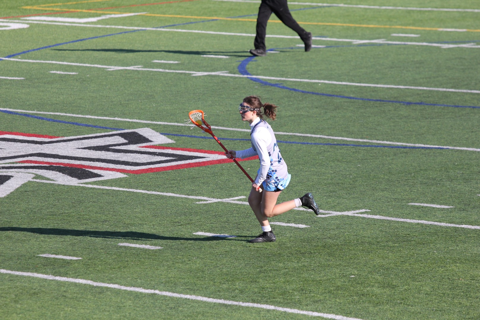 Bees cannot keep pace with the Flyers