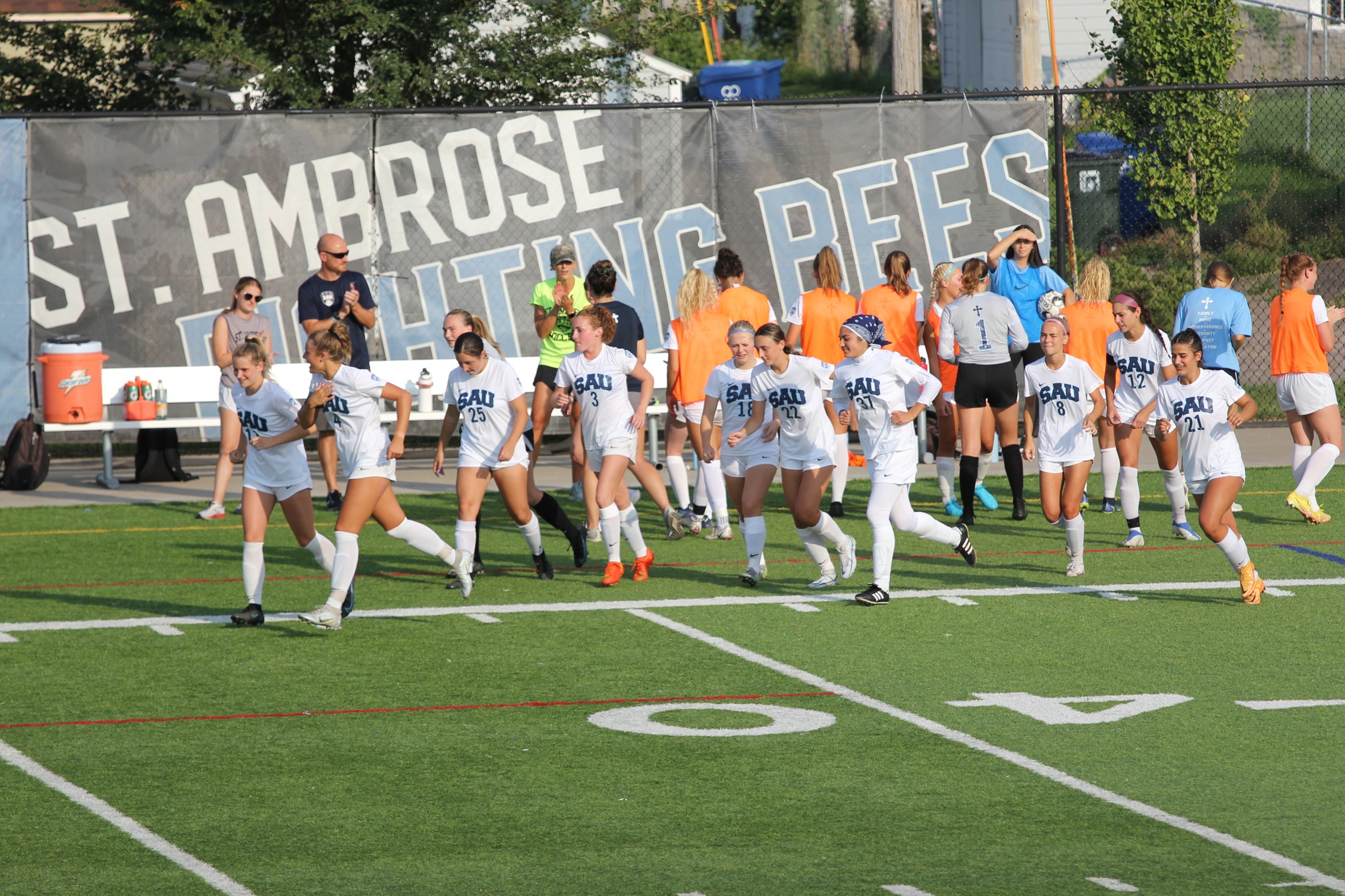 Sixteen Bees earn NAIA Daktronics Scholar-Athlete honors