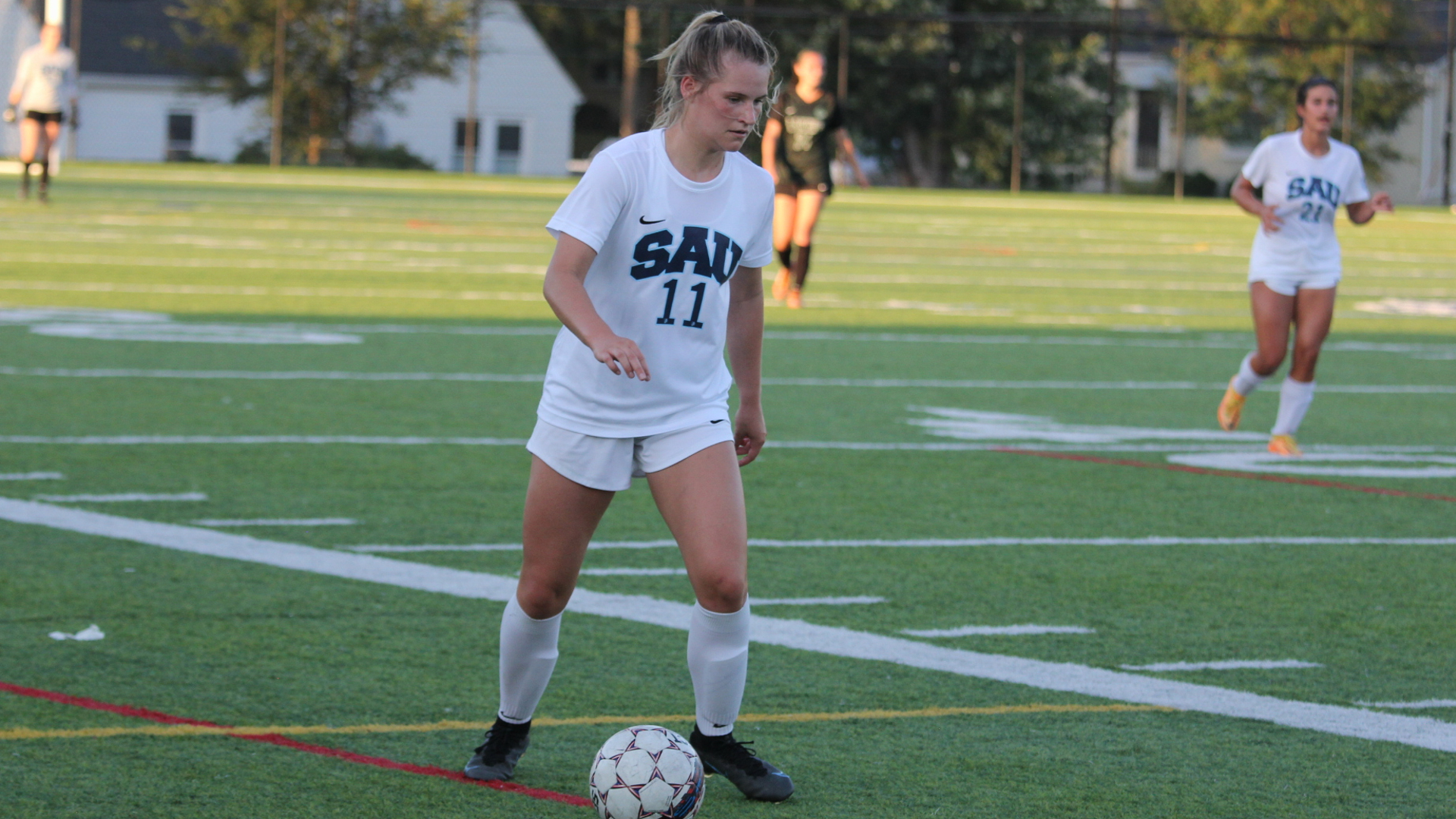 Second-half comeback propels Bees to victory