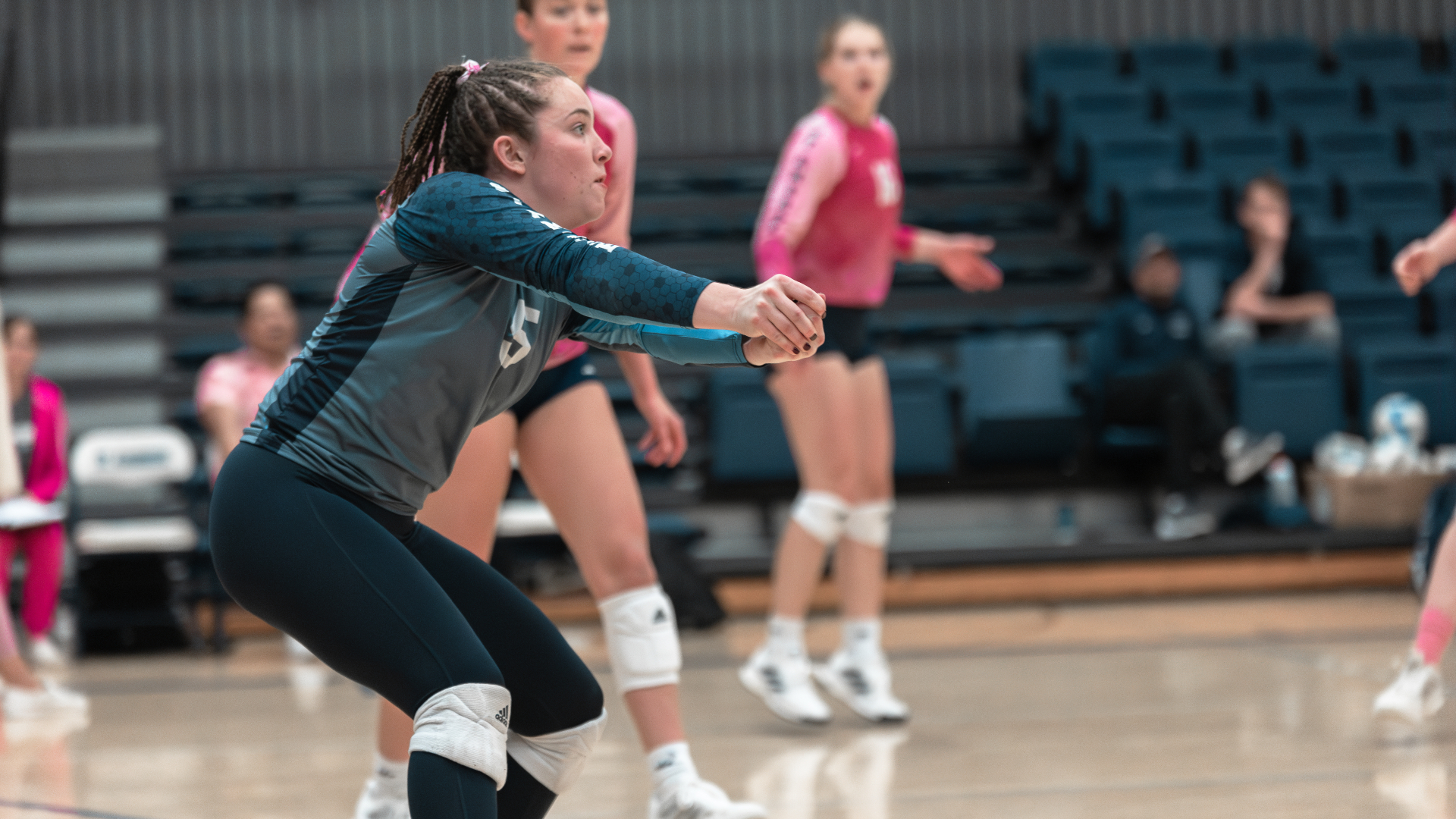 SAU closes regular season with sweep of Saints